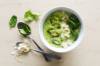 Smoothie bowl al kiwi e agli spinaci